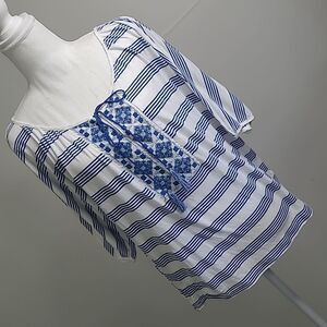 Hem % thread sz S/M blue embroidery tassel top